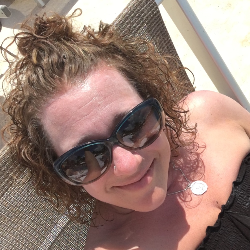 Meet your Posher, Sara